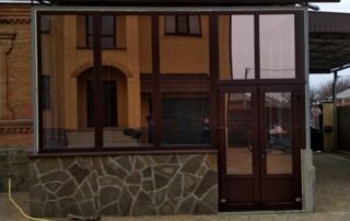 Вхідна група REHAU 70 в ламінації Темний дуб