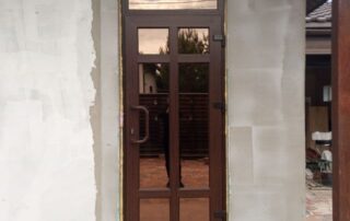 Вхідна група REHAU 70 темний дуб + склопакет бронза