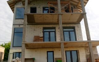 Скління приватного будинку REHAU 70 Антрацит