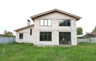 Скління приватного будинку REHAU 70 темний дуб