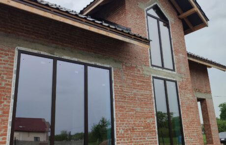 Скління приватного будинку REHAU 70 темний дуб 7