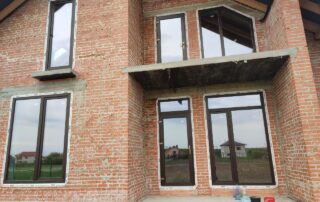 Скління приватного будинку REHAU 70 темний дуб 8